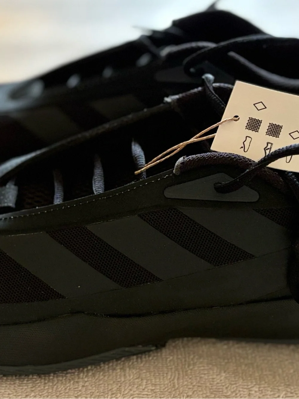 Adidas Subzone brand new Men's Black Athletic Mesh Sneakers damaged box